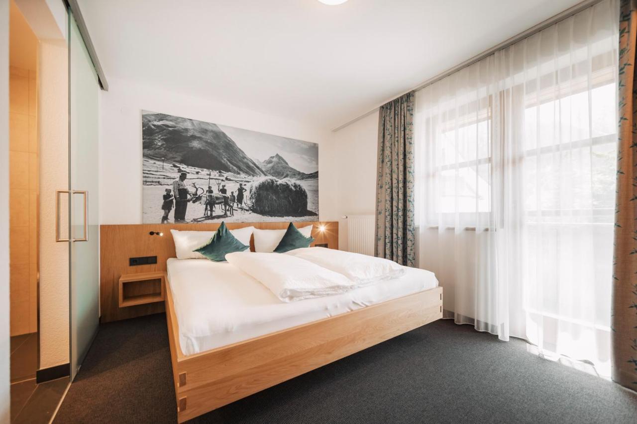 Apart Garni St Martin - Silvretta Card Premium Betrieb Galtuer Exterior photo